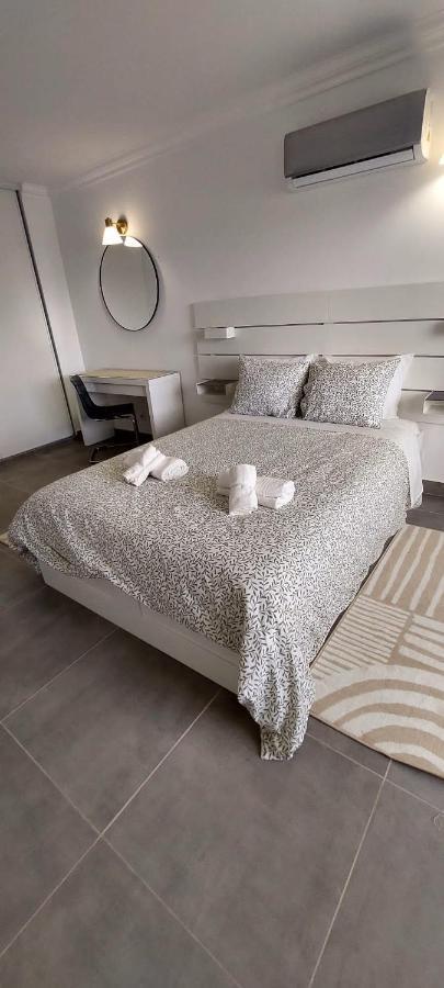 סאגרש Enjoy Pool, Beach And More At This Nice Apartment Only 3 Minutes From Mareta'S Beach מראה חיצוני תמונה